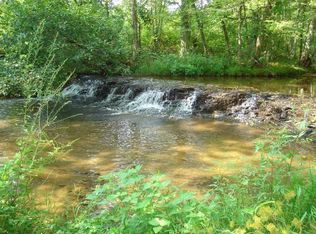 40 Eight Creek Rd, Waynesboro, TN 38485