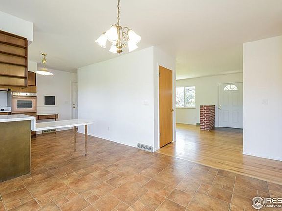 4th image of 778 Applewood Dr