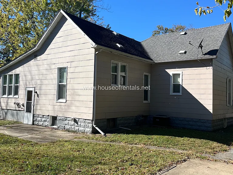 705 N Garfield St — Photo 10