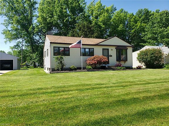 2nd image of 38382 Dolores Dr