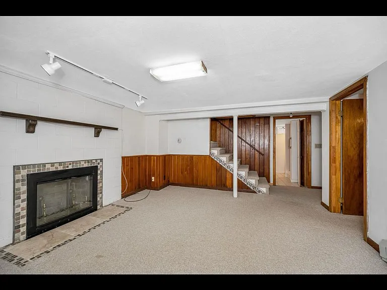 2 Sherwood Dr — Photo 19