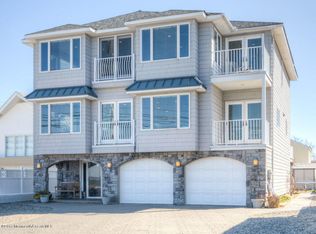 704 S Bayview Ave, Seaside Park, NJ 08752