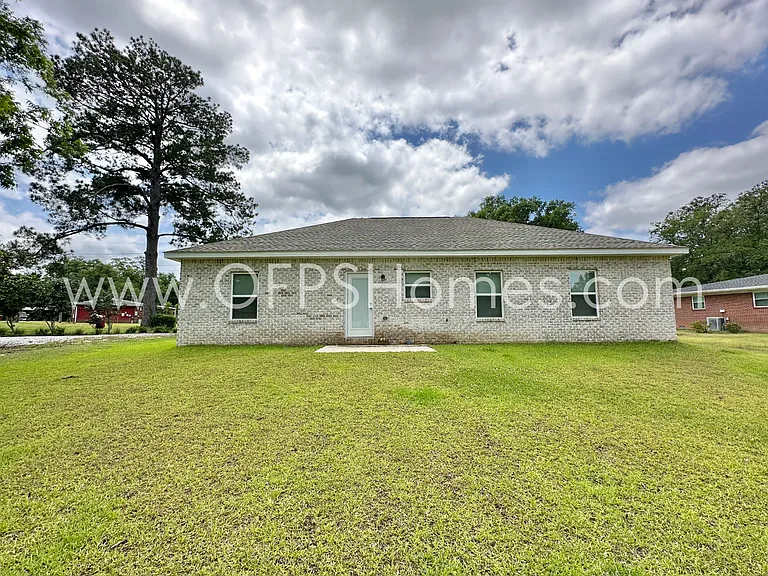 188 Park Ln — Photo 22