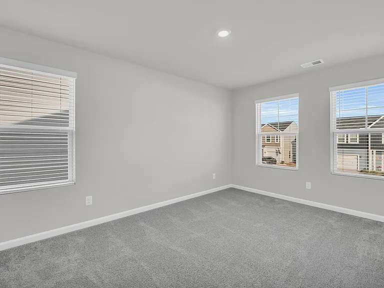 246 Arnette Dr — Photo 12