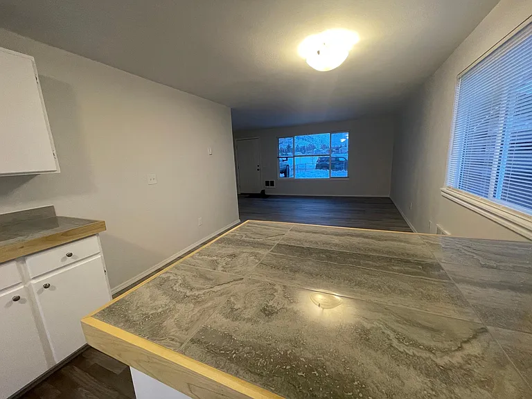 1103 Methow St — Photo 10