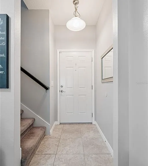 2438 Seven Oaks Dr — Photo 4