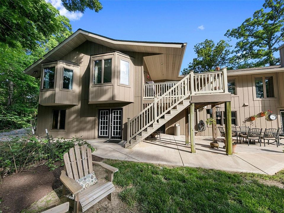 Aerial view of property...upper deck area with rear bump out is the Guest Suite / Mother-In-Laws Quaters wiyh private side entry