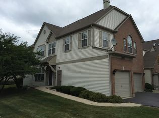 2864 Stonewater Dr, Naperville, IL 60564