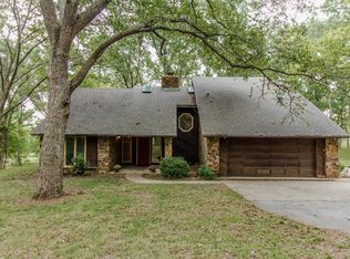 113 Timberlane Dr, Coffeyville, KS 67337