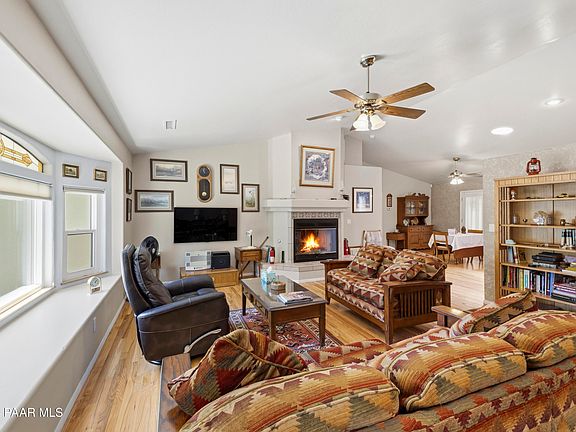 2nd image of 2054 W Twinoaks Dr Unit 4