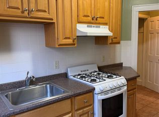 322 Jericho Tpke Floor 2, Floral Park, NY 11001