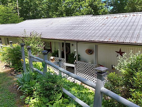 2nd image of 1066 Konahetah Rd