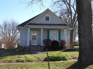 208 N Walnut St, Carroll, IA 51401