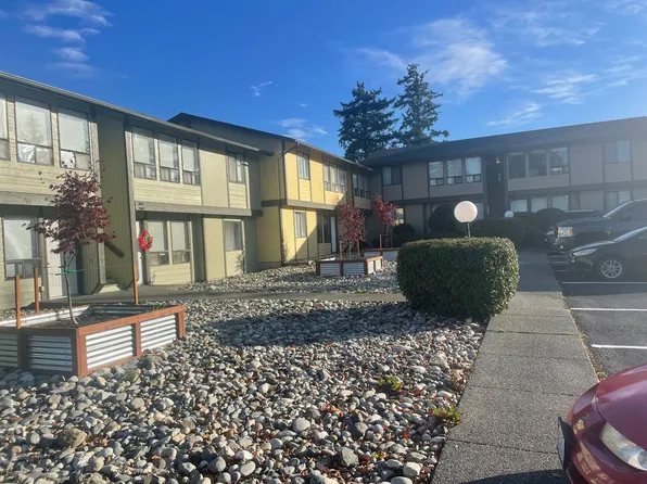 Park Place Condos (410 NE Izett St), 410 NE Izett St APT 205, Oak Harbor, WA 98277