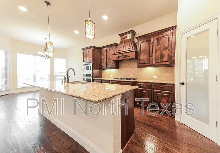 6213 Eldridge Ln — Photo 12