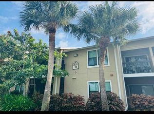 4045 Crockers Lake Blvd #23, Sarasota, FL 34238