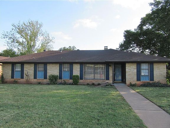 2nd image of 1501 N Pioneer Dr