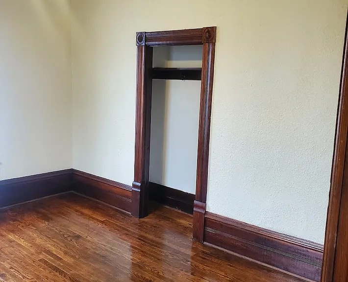 406 E Unaka Ave #3 — Photo 4