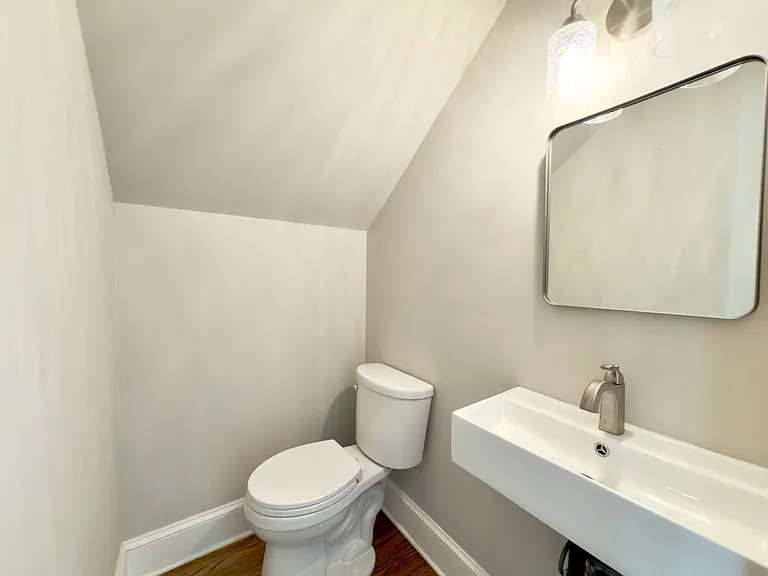 206 West Ave — Photo 13