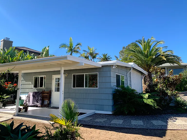 Crest Dr — Photo 12