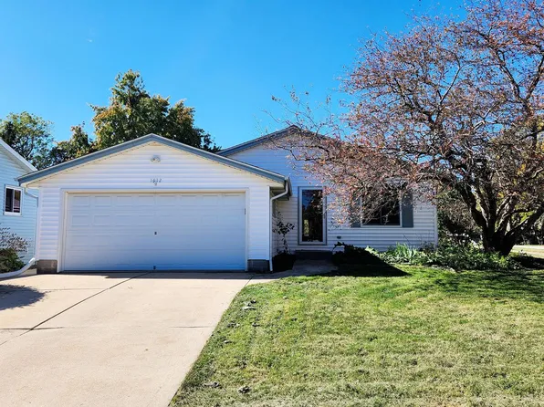 1612 Pleasant View AVENUE, Waukesha, WI 53188