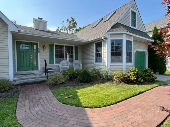10 Newport Dr, Cape May, NJ 08204