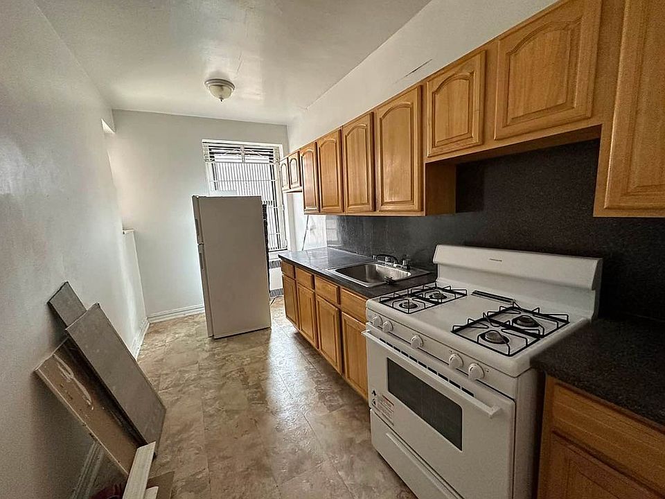 2nd image of 70-01 113th St #6G