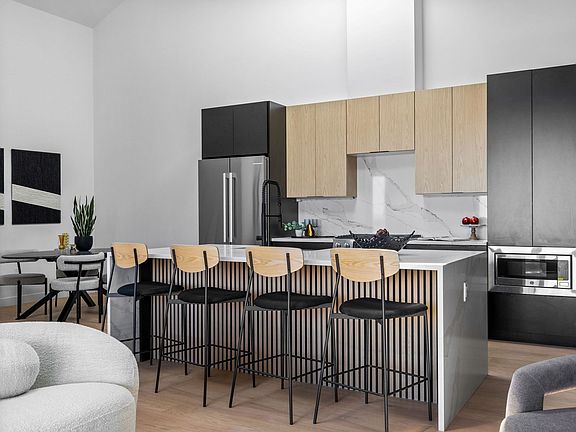 2nd image of 22 High St Penthouse 13