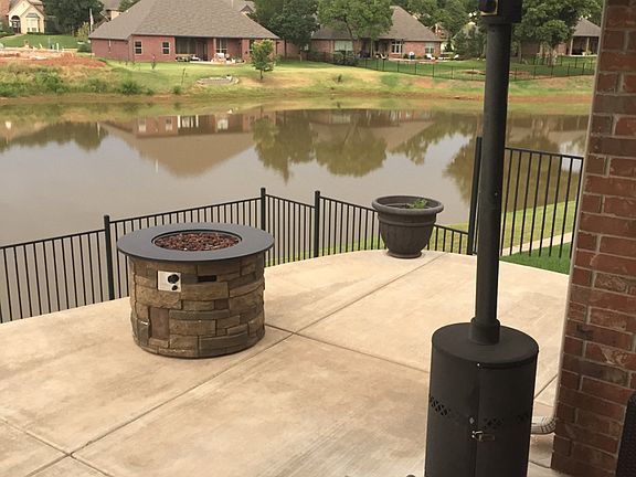 4th image of 409 Siena Dr