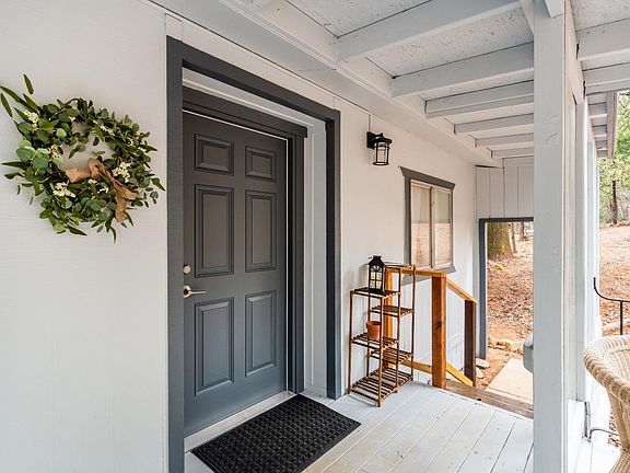 4th image of 5790 Reservoir Rd