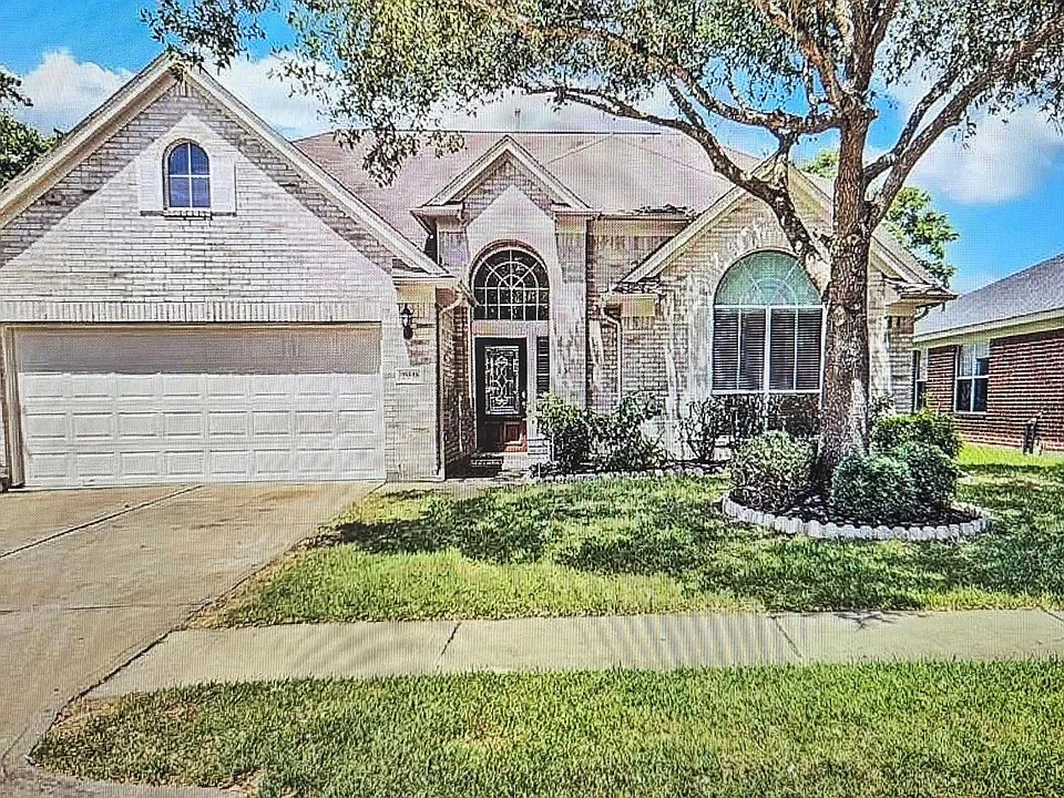 2931 Auburn Falls Ln