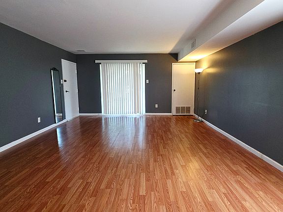 3rd image of 2727 Rhawn St APT 10A