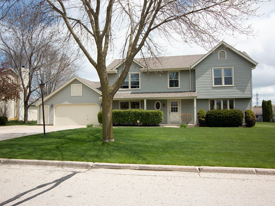 1st image of 8520 N Stoneridge Ct