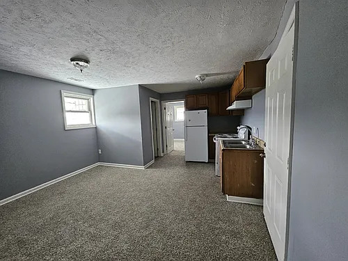 108 Carter St #A Photo 1 108 Carter St #A Photo 1