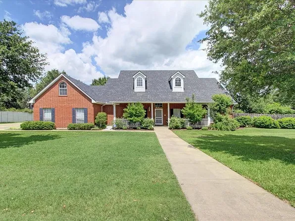 1229 Westlake Rd, Cleburne, TX 76033