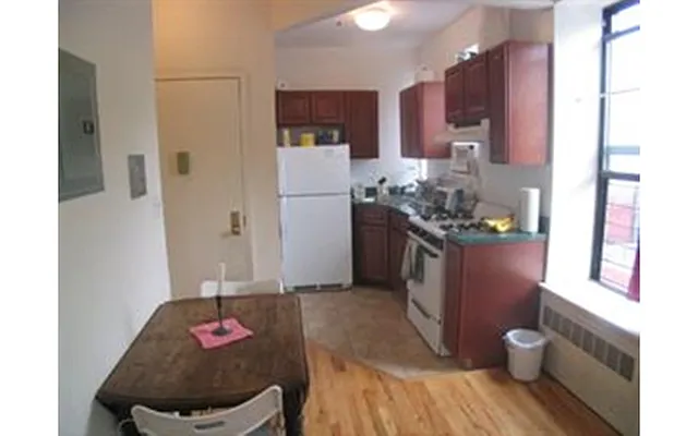 Rented by Douglas Elliman | media 15