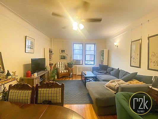 2nd image of 3279 44th St APT 1C