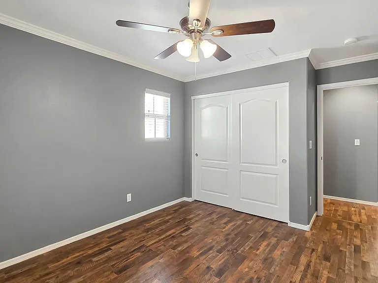 2942 N Evergreen St — Photo 19