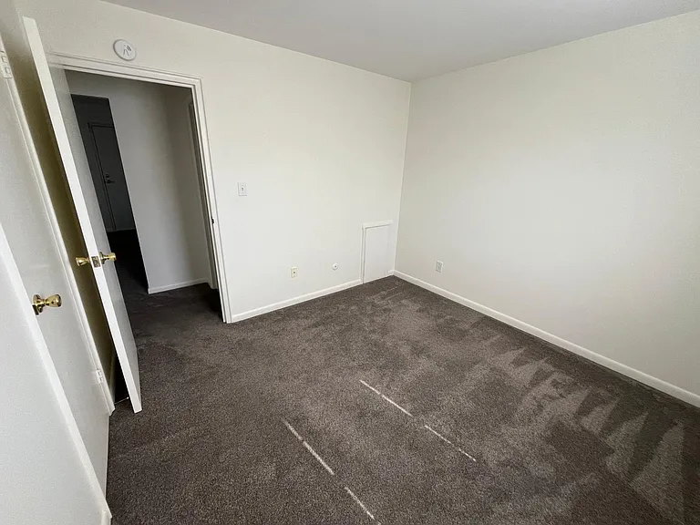 323 W Pennsylvania Ave #C — Photo 20