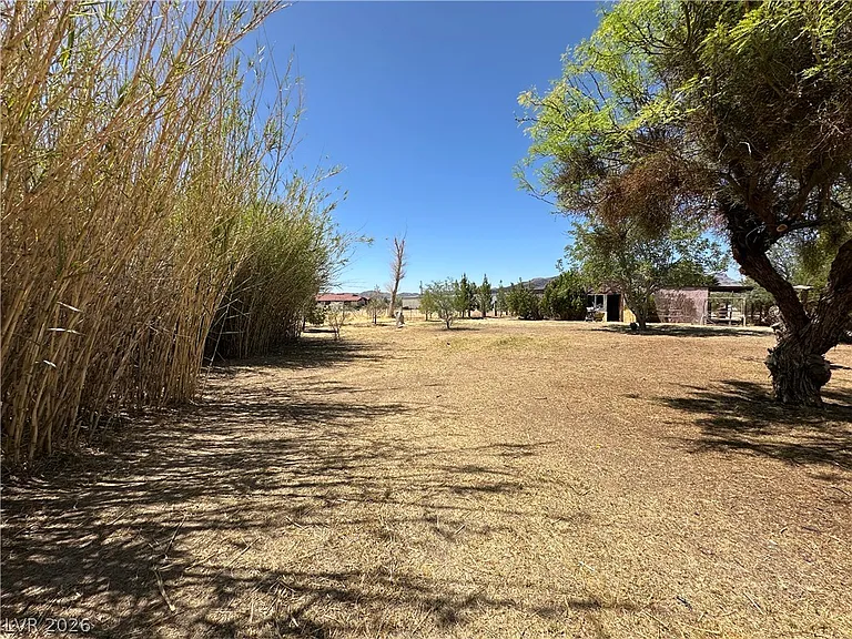 2590 N Murphy St — Photo 3