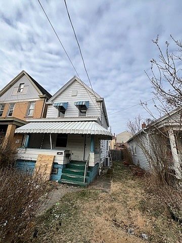 1st image of 1122 Race St