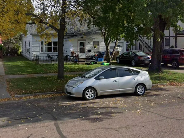 408 S Maple St, Watertown, SD 57201