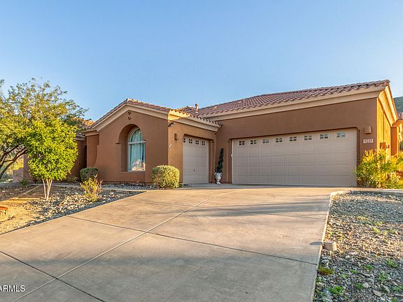 3rd image of 1731 W STEINWAY Drive