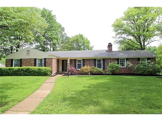 1036 S Geyer Rd photo 1