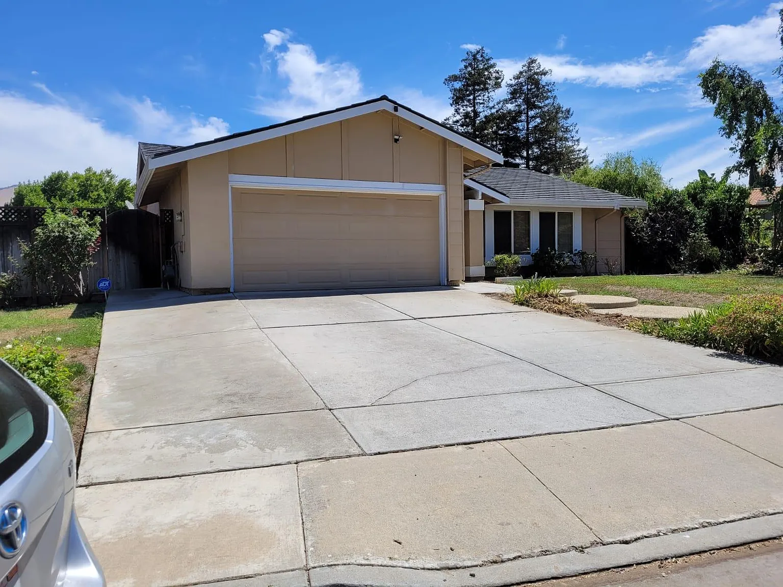3256 Lyter Way — Photo 3