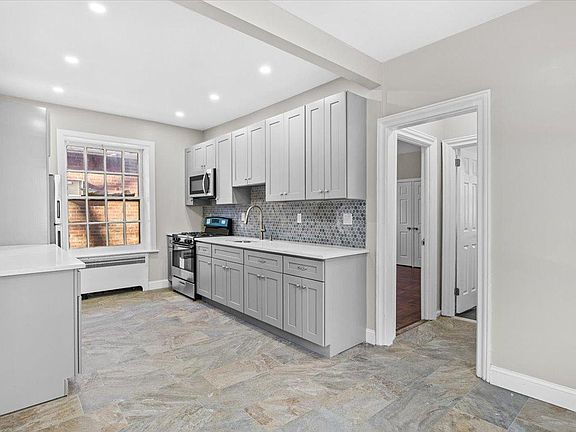 2nd image of 1433 E 49th St Floor 2