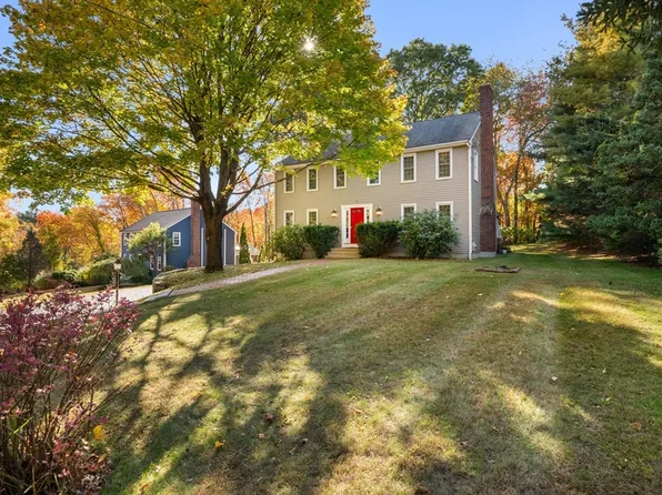 157 Ruggles St, Westborough, MA 01581