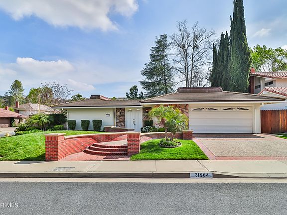 2nd image of 31904 Richgrove Ct