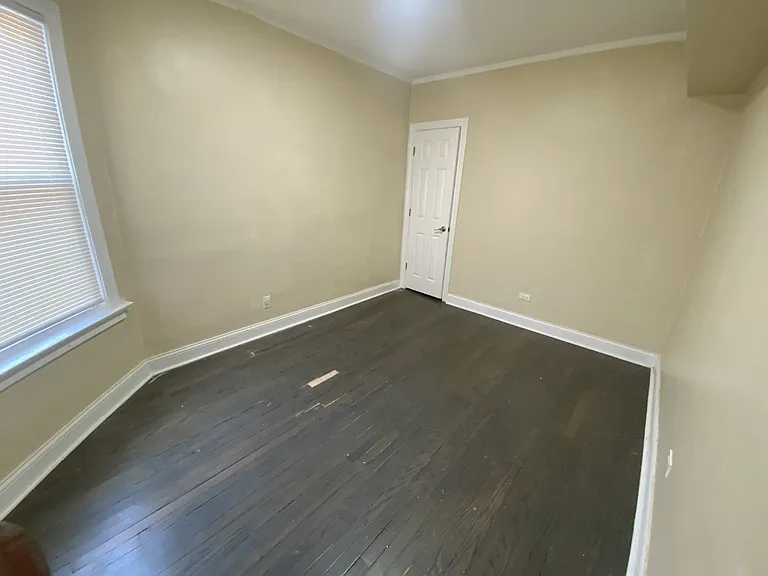 7151 S Green St #2 — Photo 10