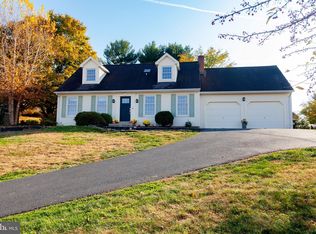 670 W Church Rd, Ephrata, PA 17522